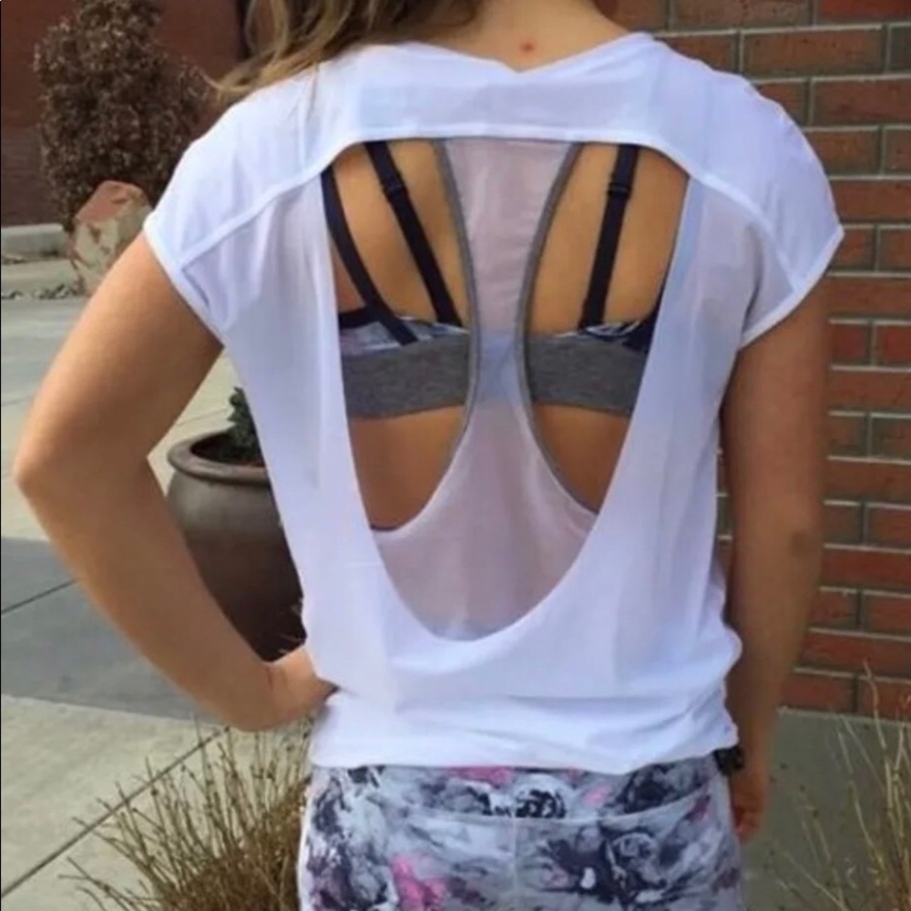 Lululemon top beich with grey